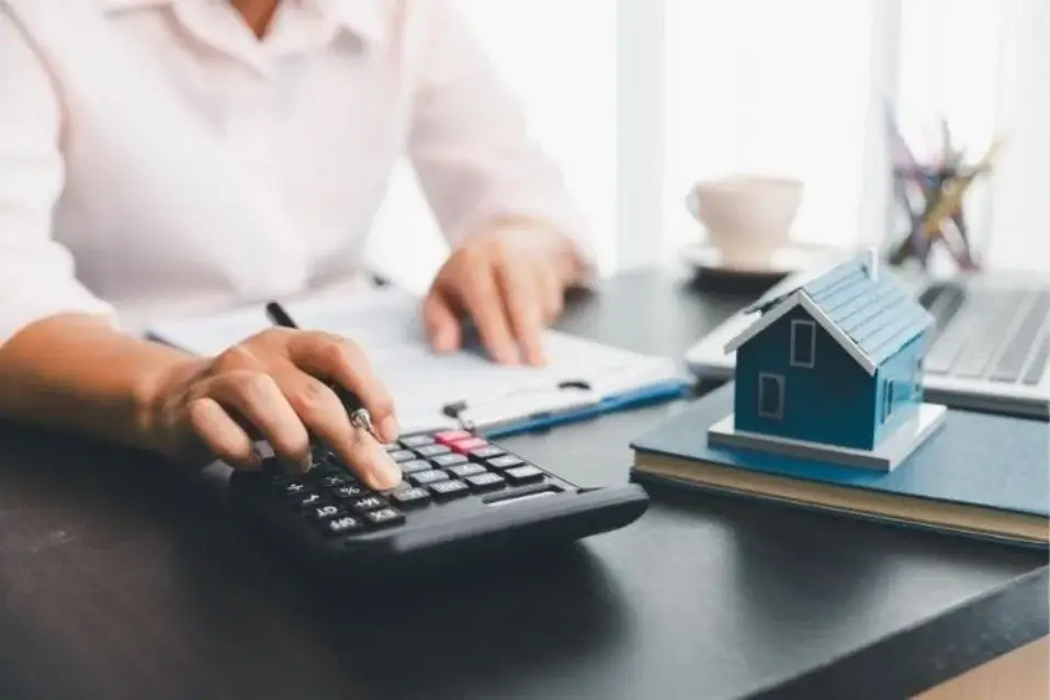 Hacking Housing