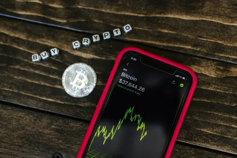 Crypto Is Breaking the Traditional Financial Freedom Calculator